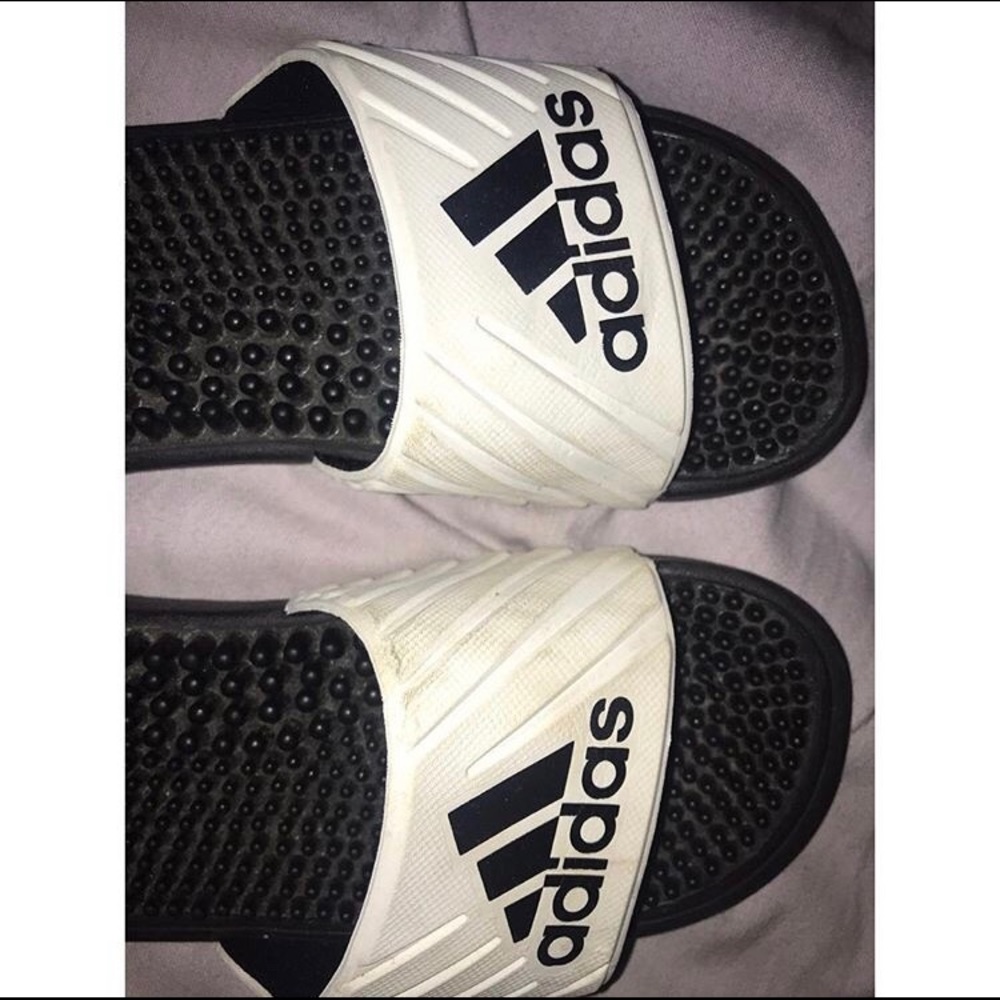 ADIDAS SLIDES đ» - Picture 4 of 4